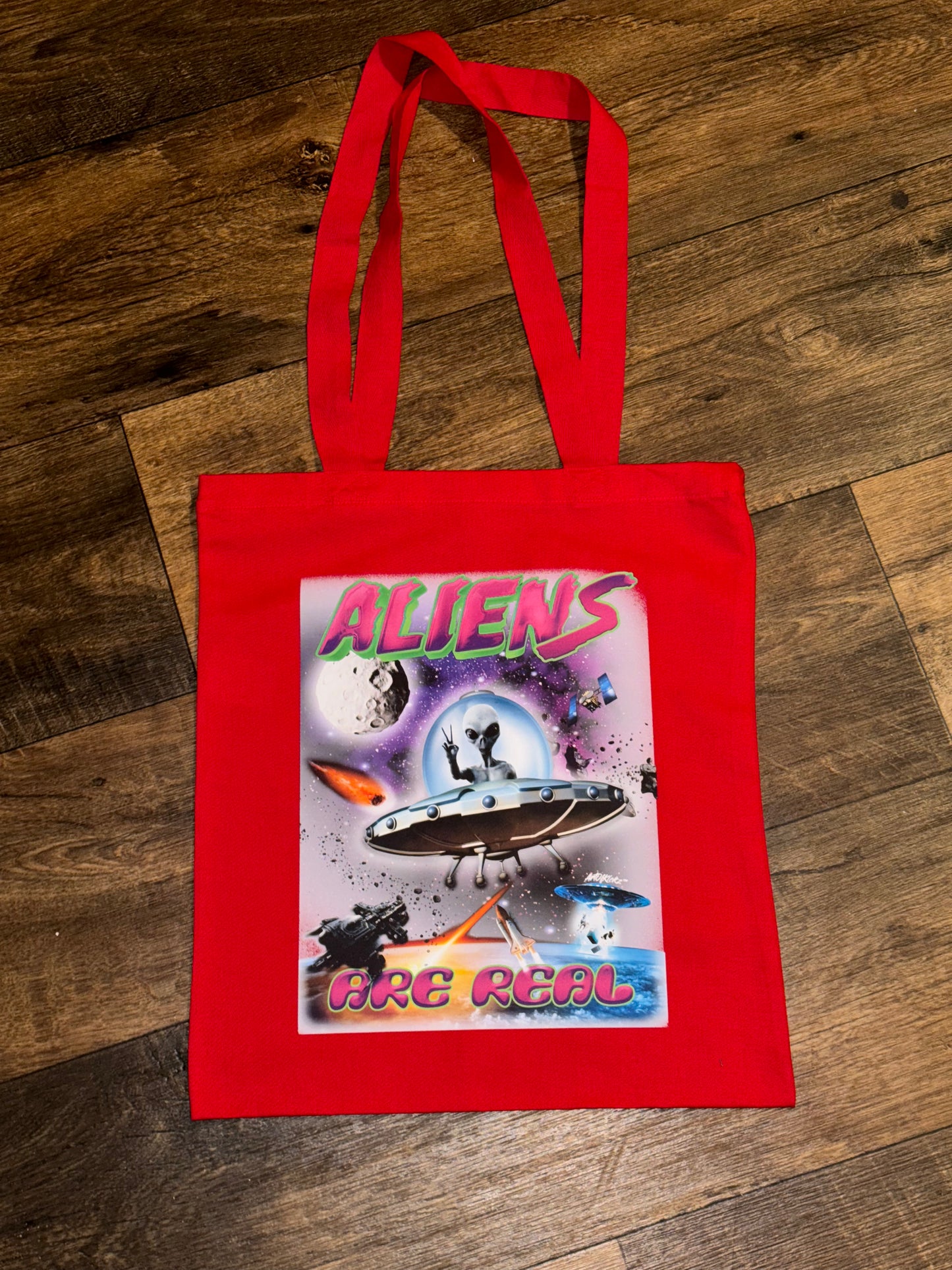Aliens Are Real Tote Bag