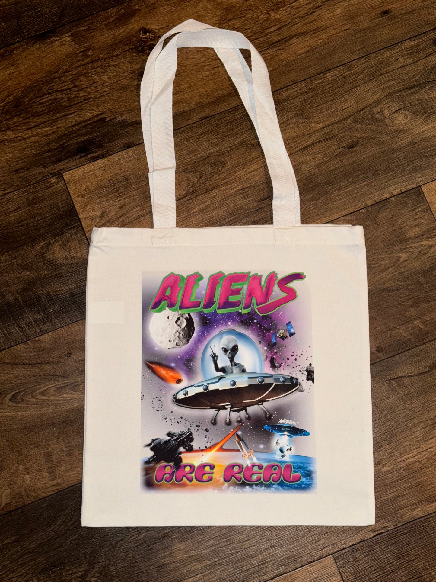 Aliens Are Real Tote Bag