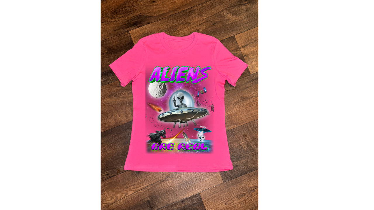 Aliens Are Real - Crew Neck T-shirt