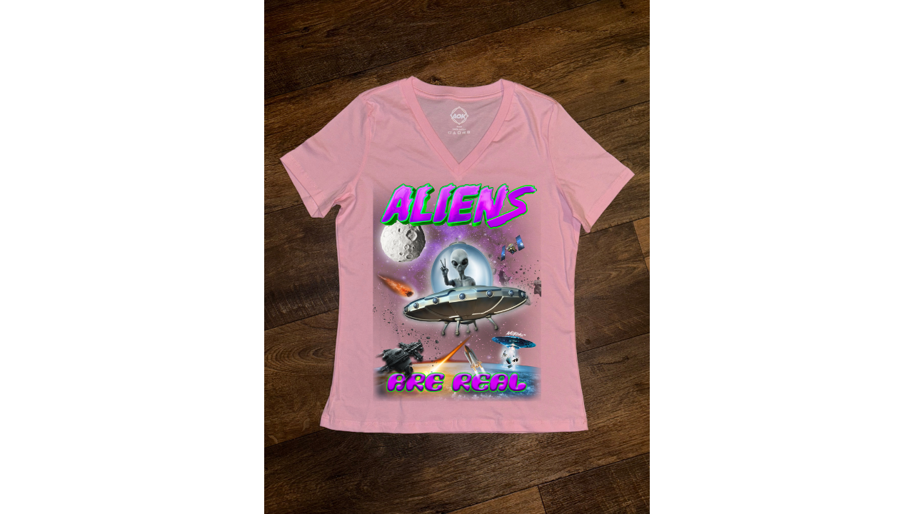 Aliens Are Real V-Neck T-shirt